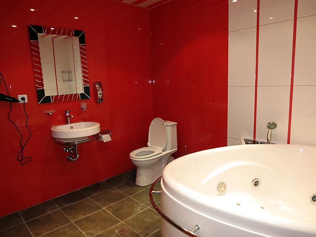 White House Hotel Erevan Cameră foto