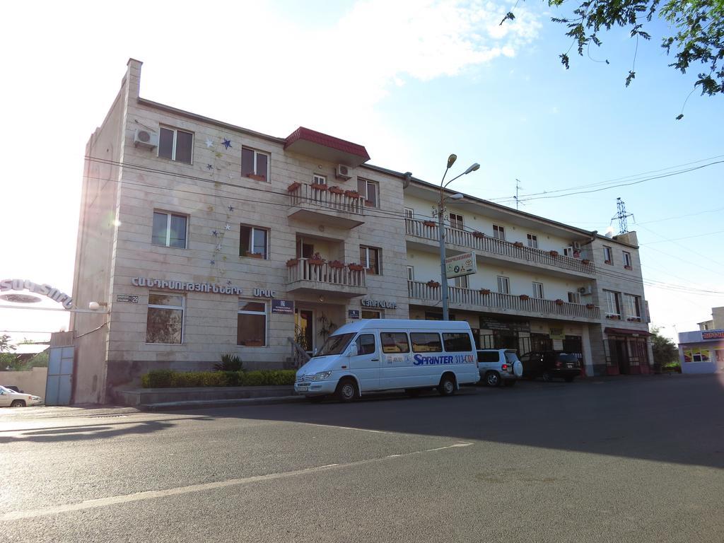 White House Hotel Erevan Exterior foto